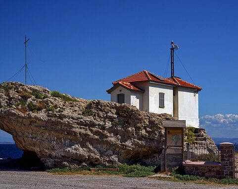 islands 2733733_640 e1763071952107